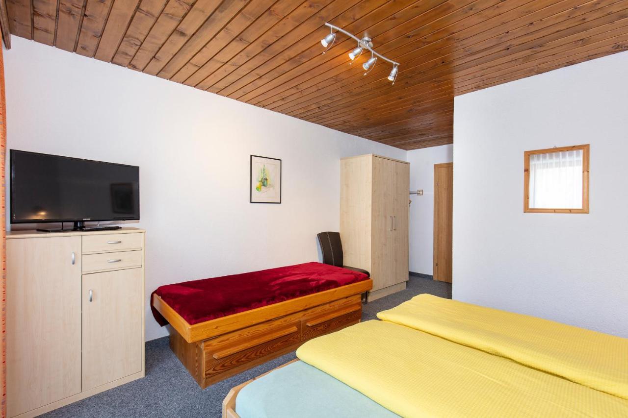 Gaestehaus Berghof Schoepf Langenfeld Ngoại thất bức ảnh