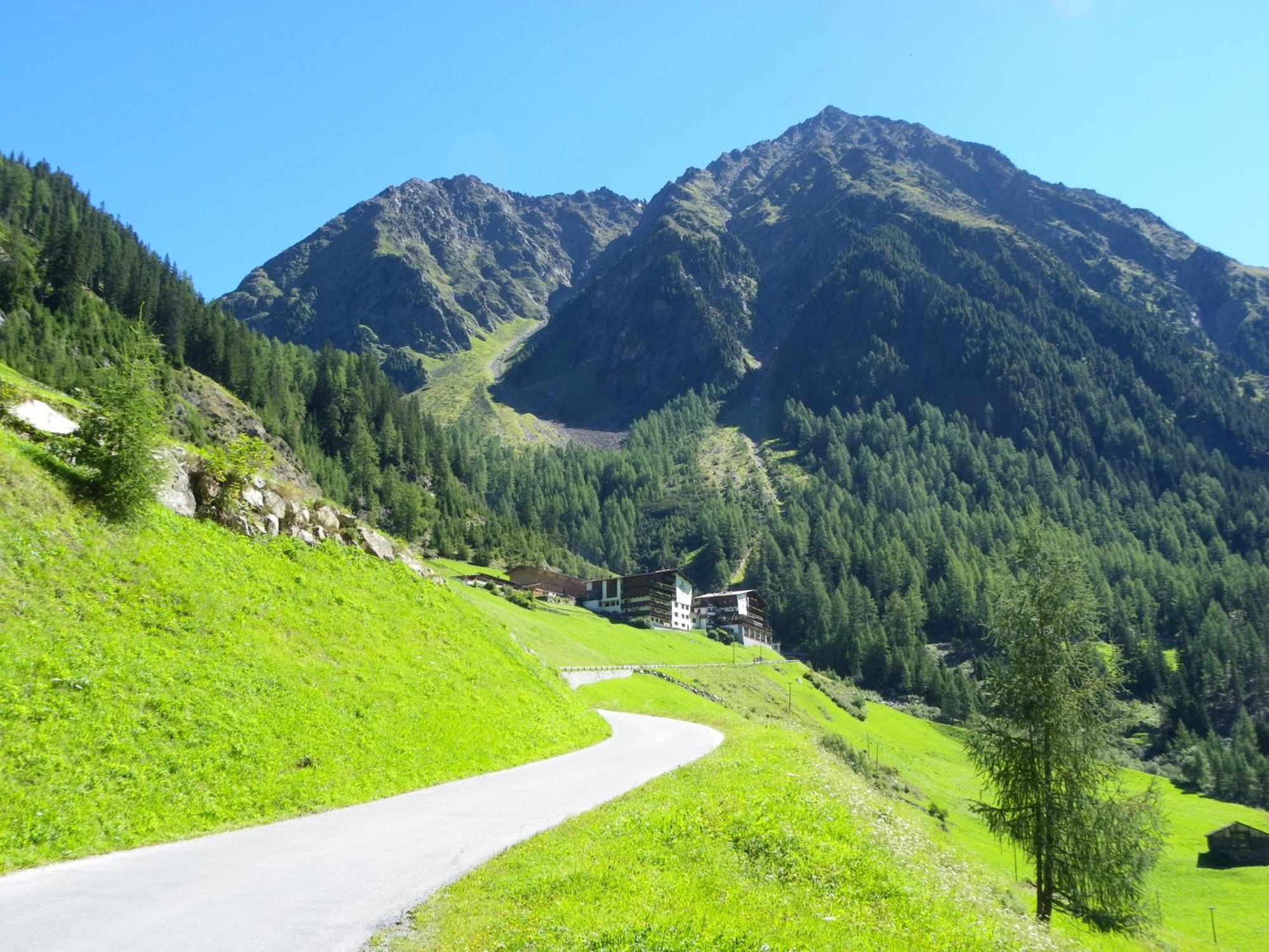 Gaestehaus Berghof Schoepf Langenfeld Ngoại thất bức ảnh