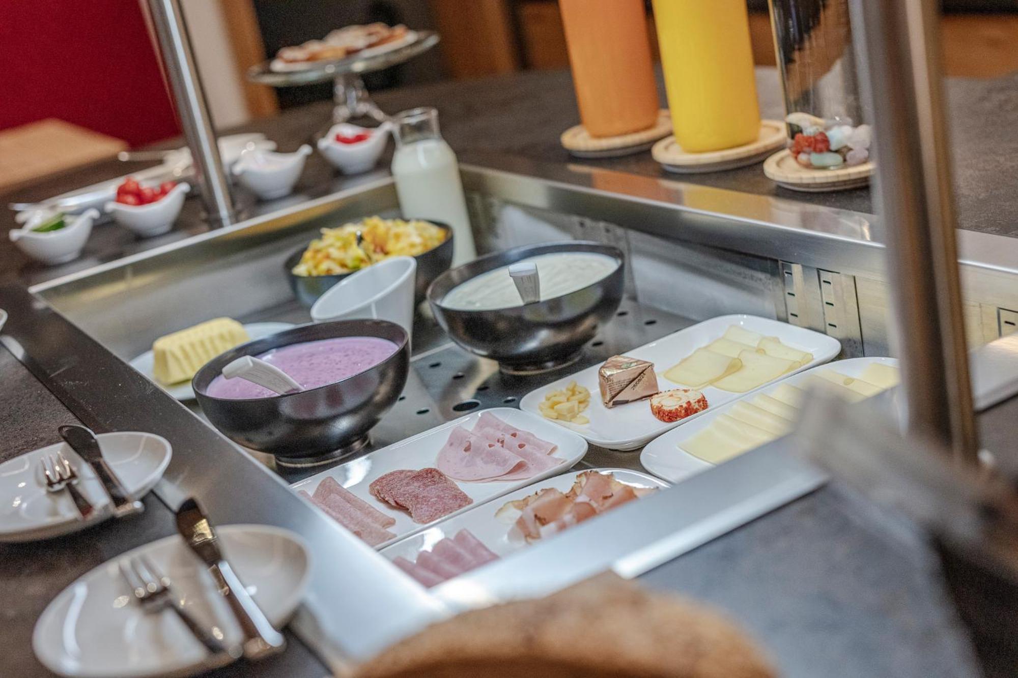 Gaestehaus Berghof Schoepf Langenfeld Ngoại thất bức ảnh