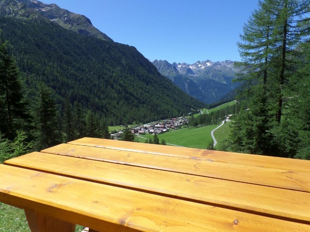 Gaestehaus Berghof Schoepf Langenfeld Ngoại thất bức ảnh